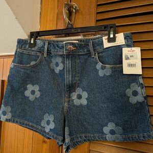 Wrangler "Vintage"shorts with flowers